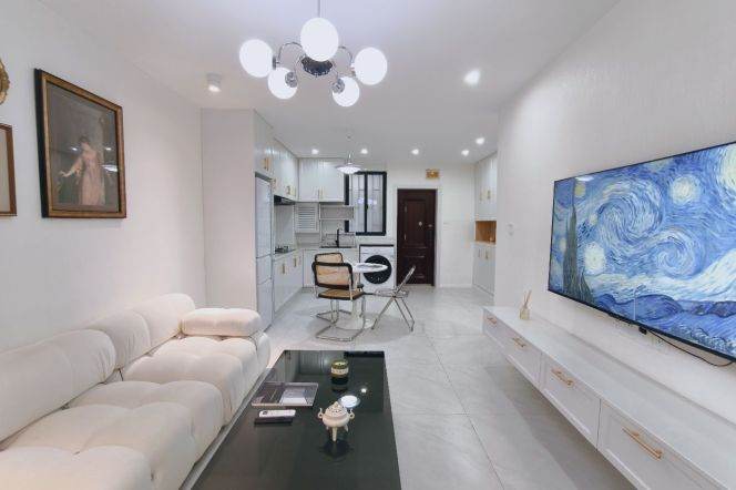 1BR Apartment in Xujiahui (L1/L4)