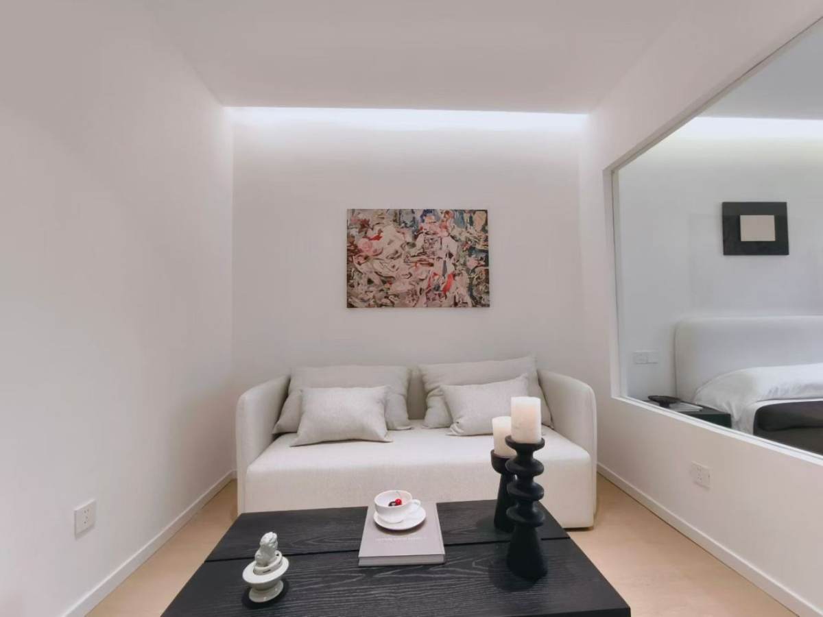 Housing image — Living Room