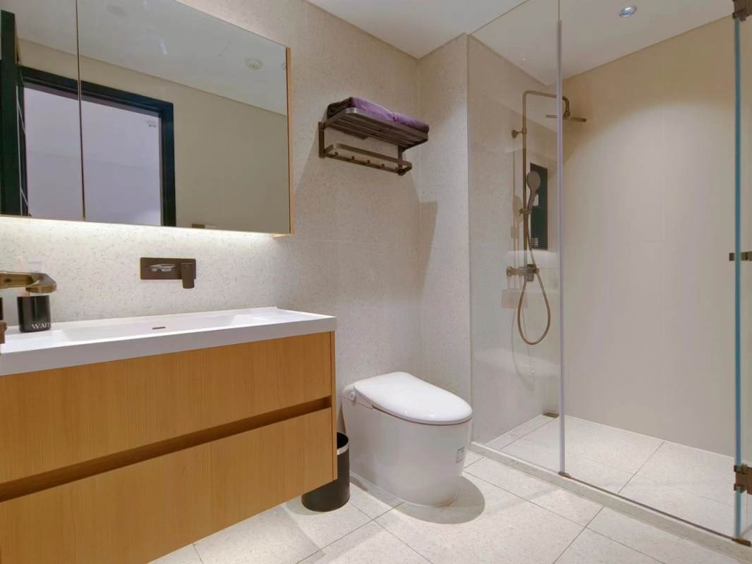 Housing image — Bathroom