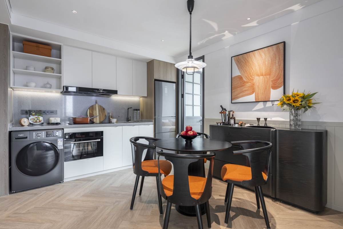 Housing image — Dining Area