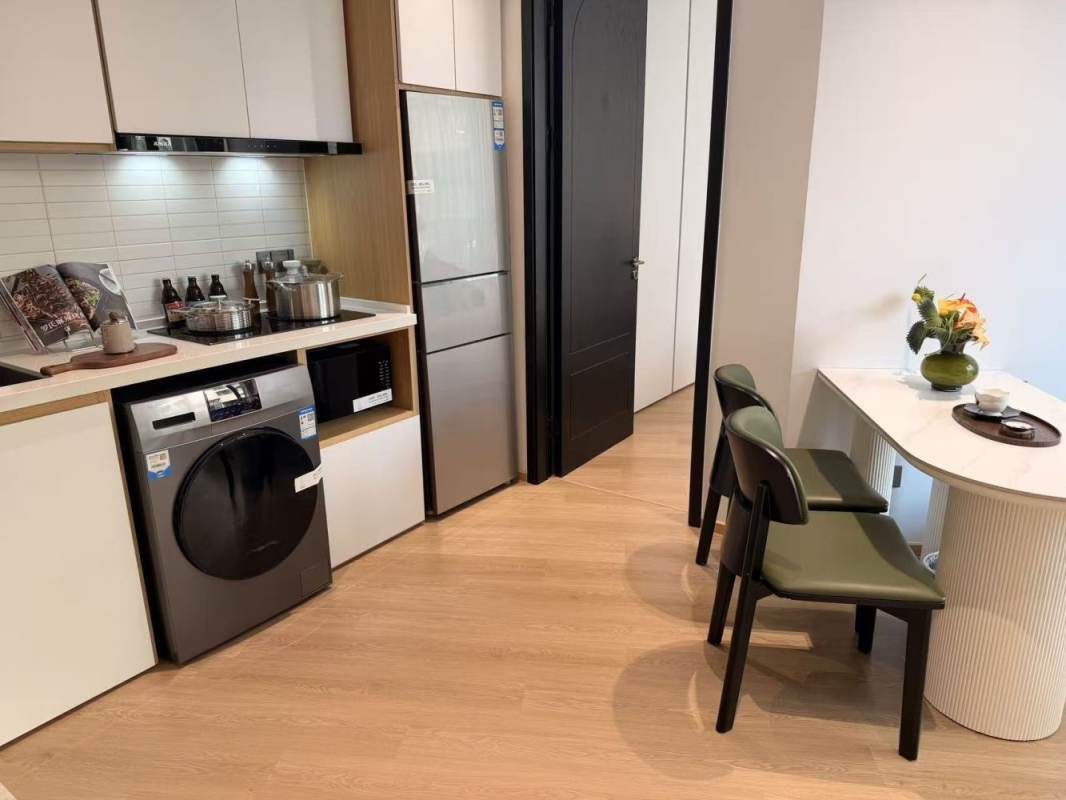 Housing image — Dining Area