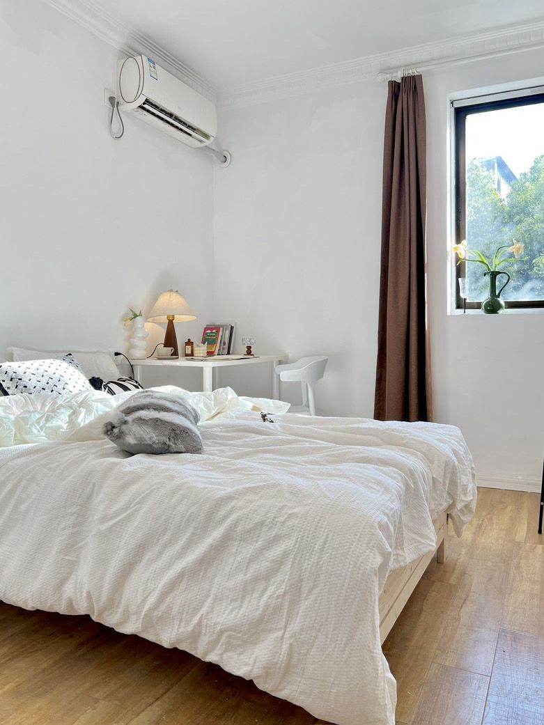 Housing image — Bedroom
