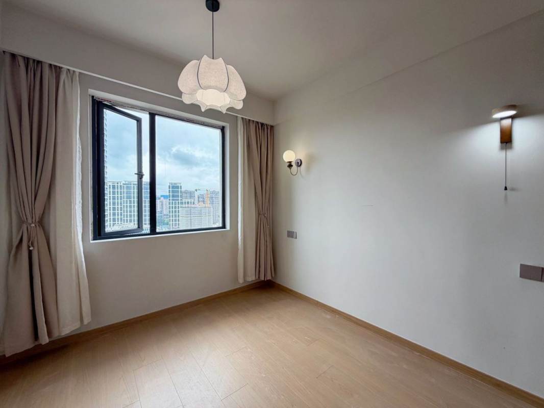 Housing image — Bedroom