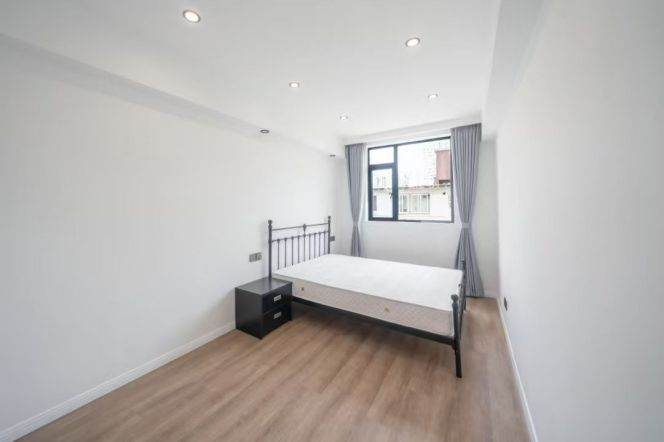 1BR Apartment near Jiashan Rd Metro (L9/L12)