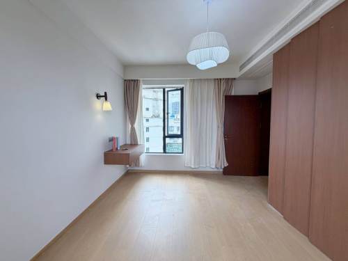 Housing image — Bedroom