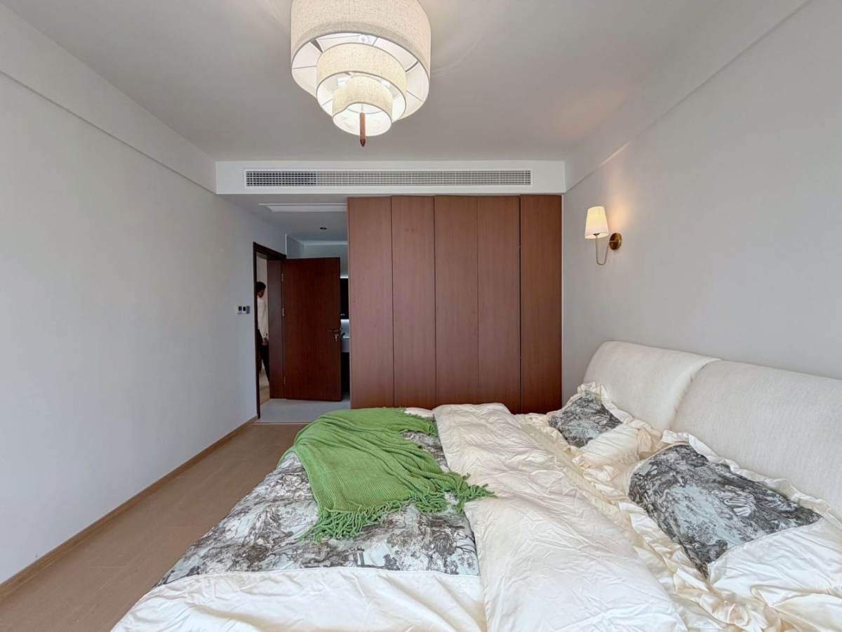 Housing image — Bedroom