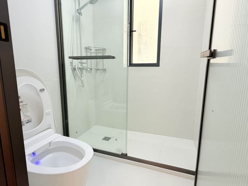 Housing image — Bathroom