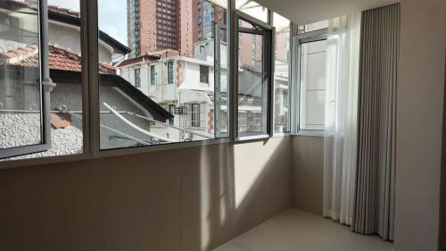 Housing image — Balcony