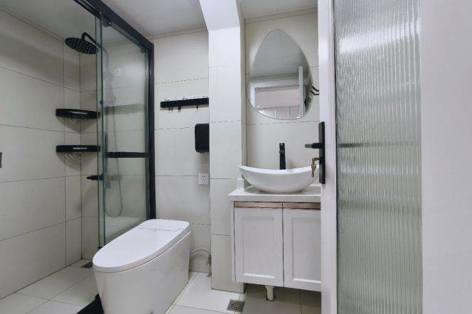 1BR Apartment in Xujiahui (L1/L4)