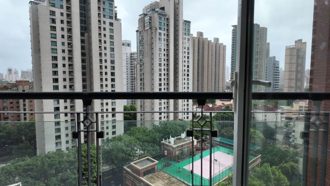 Housing image — Balcony