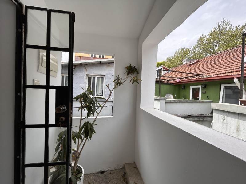 Housing image — Balcony