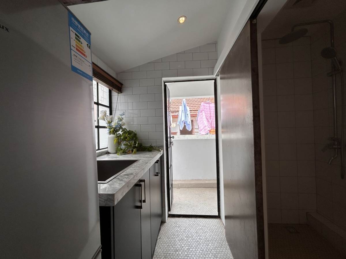 Housing image — Kitchen