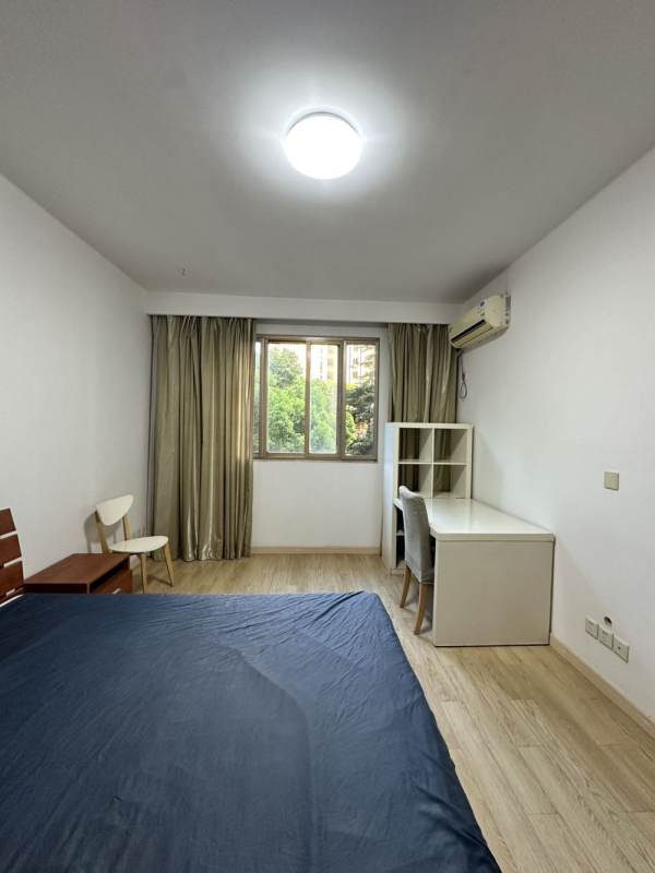 Housing image — Bedroom