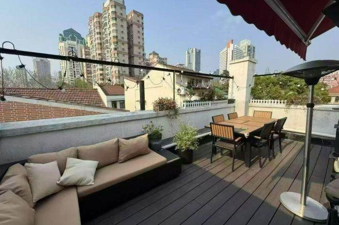 Historic 2BR Apartment near IAPM with Green View