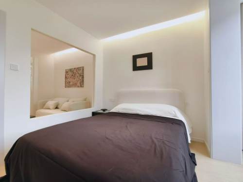 Housing image — Bedroom