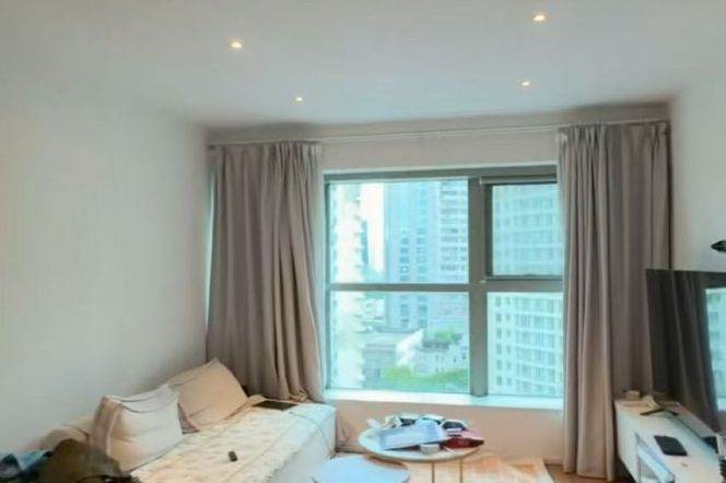 1BR Apartment at 8 Park Avenue (L7)