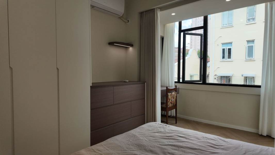Housing image — Bedroom