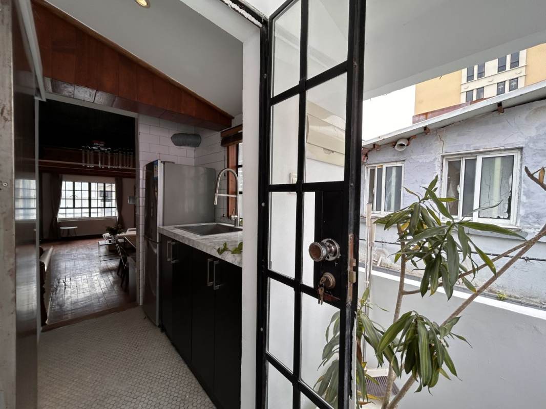 Housing image — Balcony