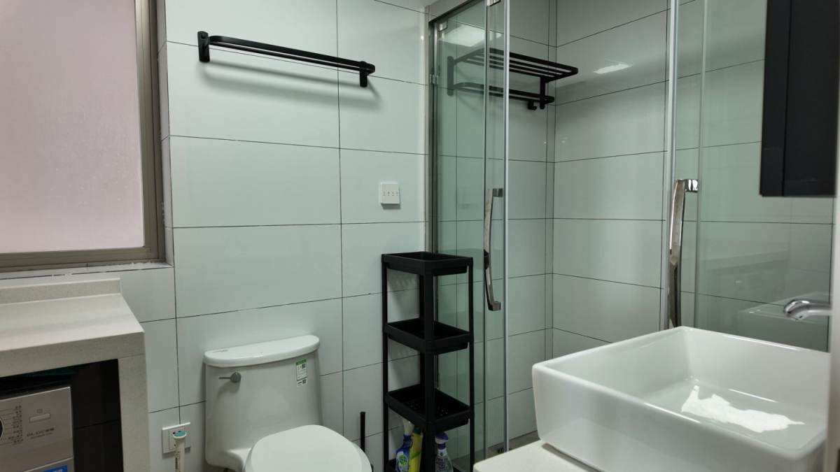 Housing image — Bathroom