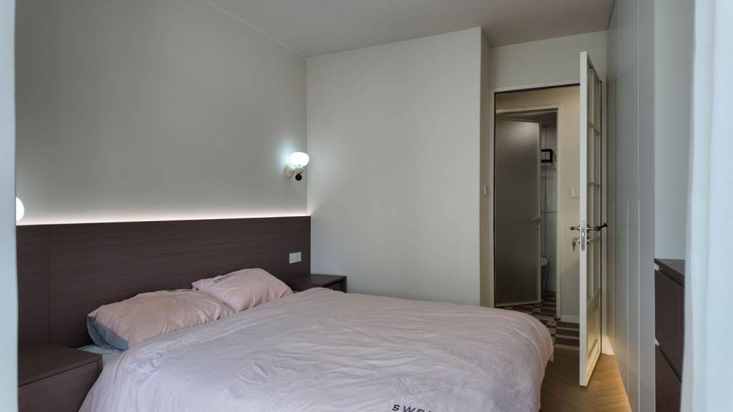 Housing image — Bedroom