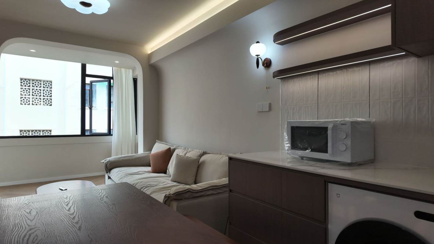 Housing image — Living Room