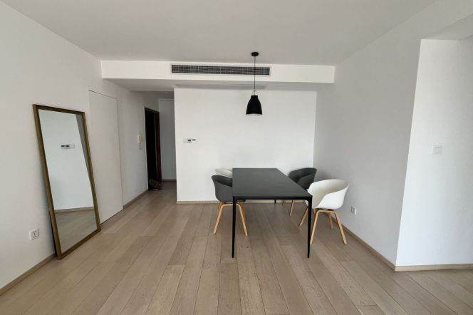 2BR Apartment in Old Xuhui (L1/L7)