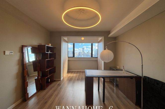 High-Floor Spacious 1BR Apartment in Jing'an (L2/L11)