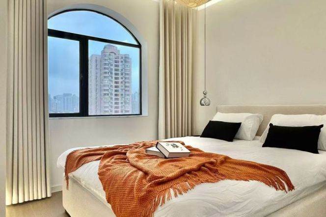 2BR Apartment in Jing'an