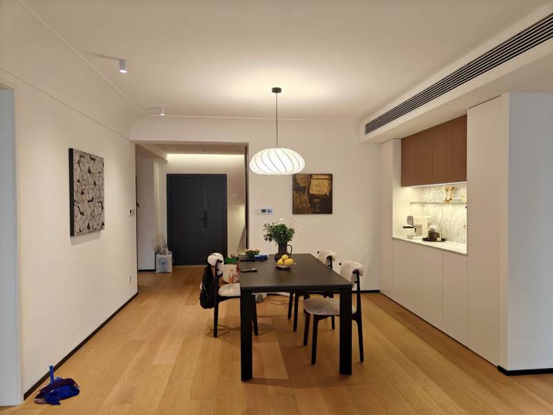Housing image — Dining Area