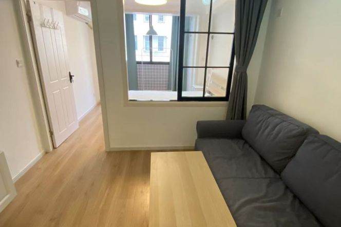 1BR Apartment near Zhongshan Park (L2/L3/L4)