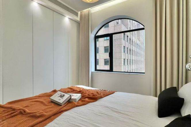 2BR Apartment in Jing'an