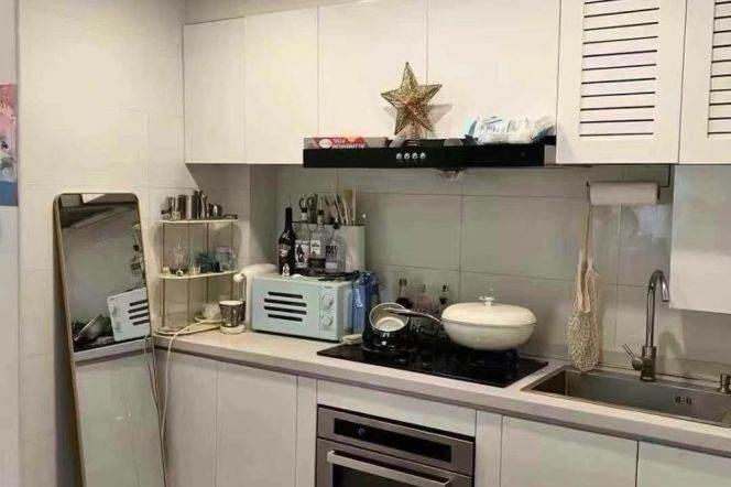 1BR Apartment at Wuzhong Building (L1/L7/L10)