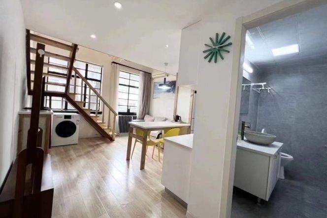 1BR Lane House in Jing'an (L7)