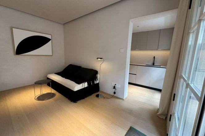 1BR Lane House in Old Xuhui (L1/L7)