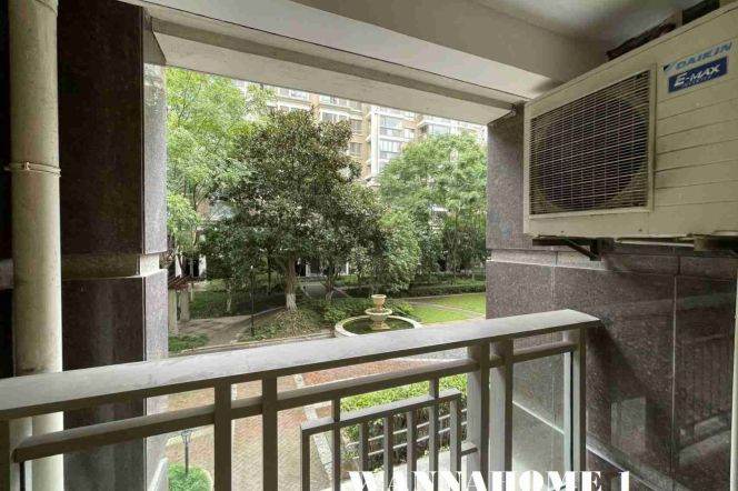 3BR Apartment in Gubei with Floor-to-Ceiling Windows (L10/L15)