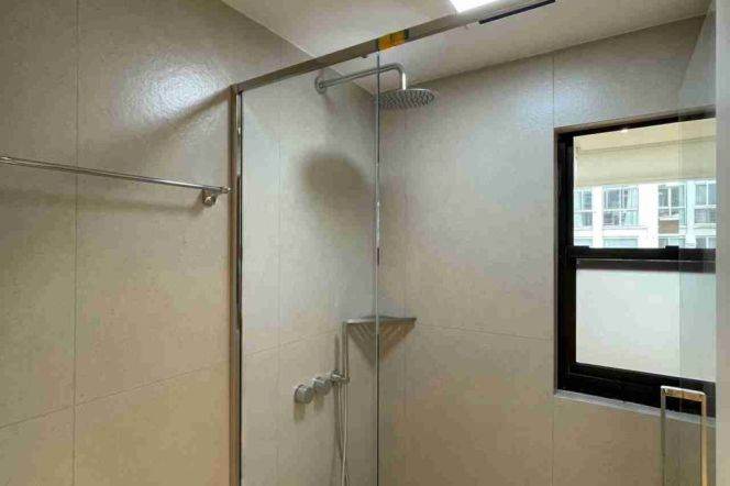 Spacious 2BR Apartment in Gubei with Floor-to-Ceiling Windows (L10/L15)