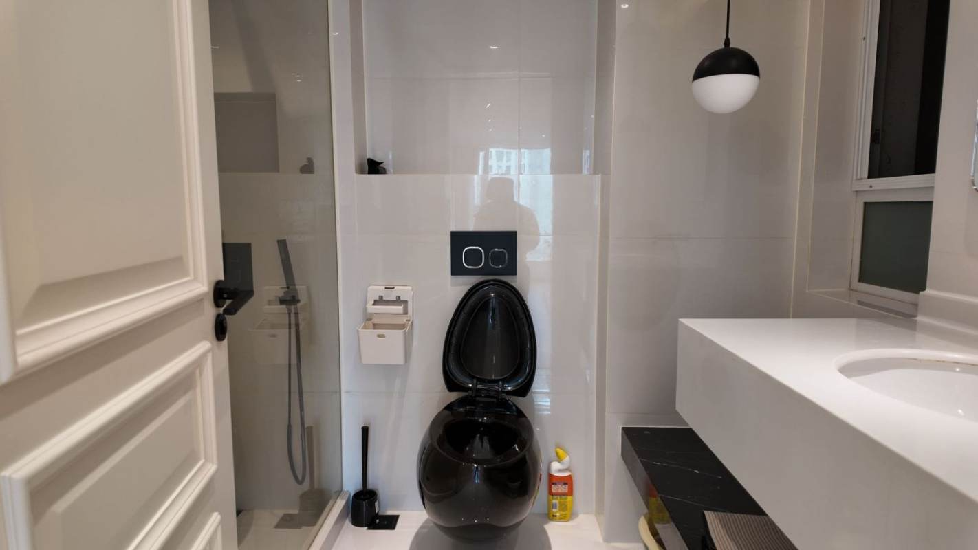 Housing image — Bathroom