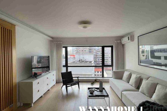 3BR Apartment at Shanghai Grand Plaza (Compound) with Floor-to-Ceiling Windows