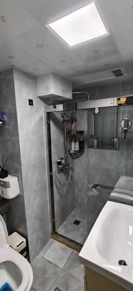 Housing image — Bathroom