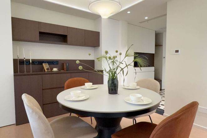 Spacious 3BR Apartment in Gubei