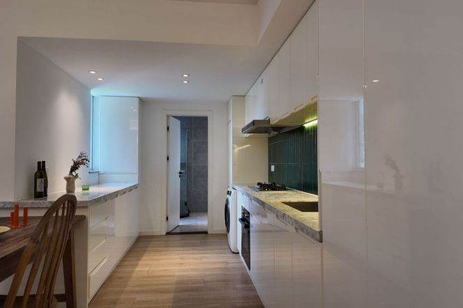 3BR Apartment in Xujiahui (L1/L9/L11)