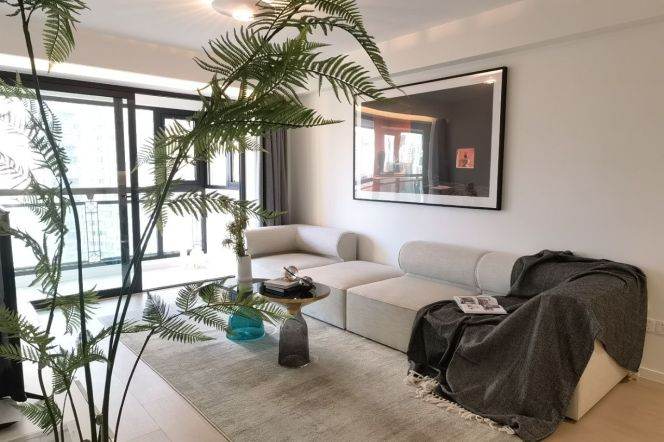 High-Floor 2BR Apartment at Oriental Manhattan (L1/L9/L11)