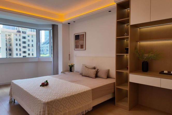 2BR Apartment in Xujiahui (L1/L9/L11)