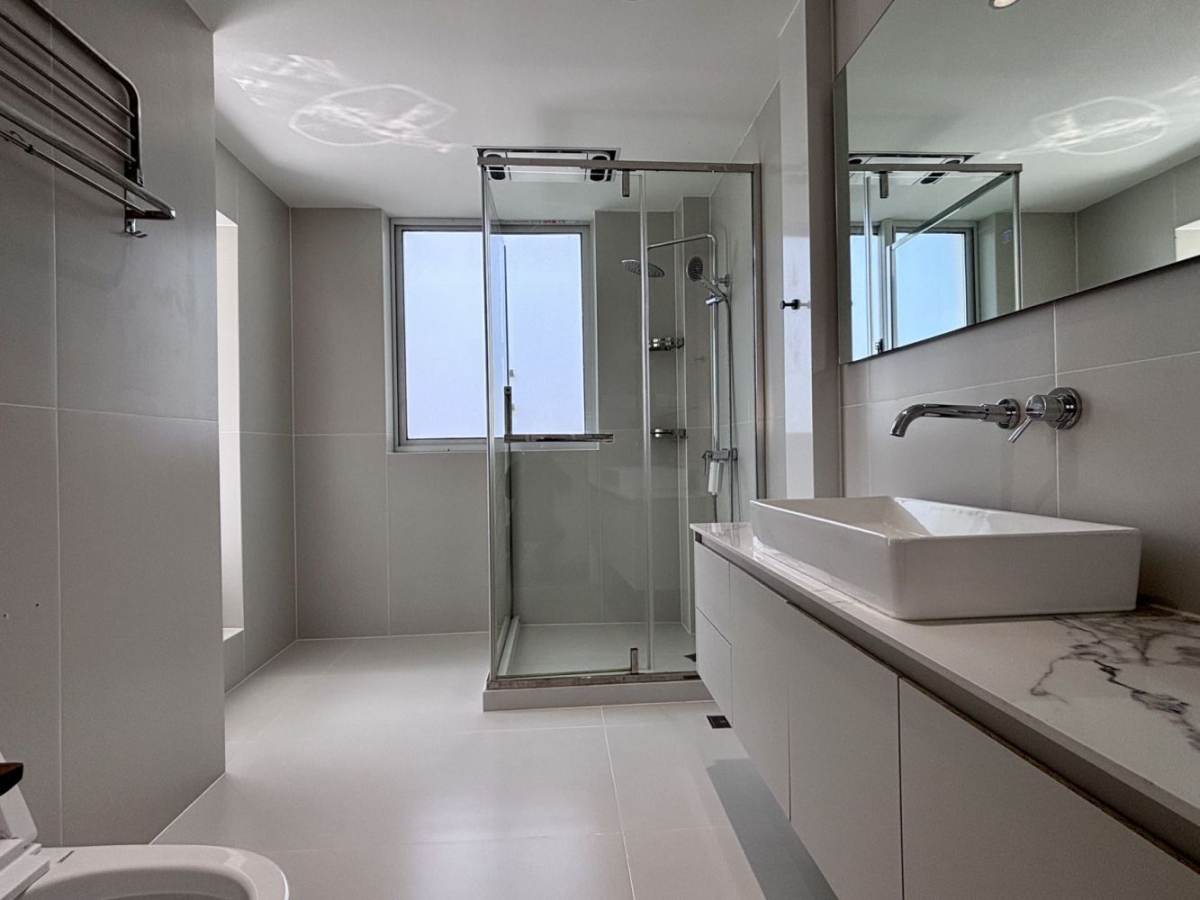 Housing image — Bathroom