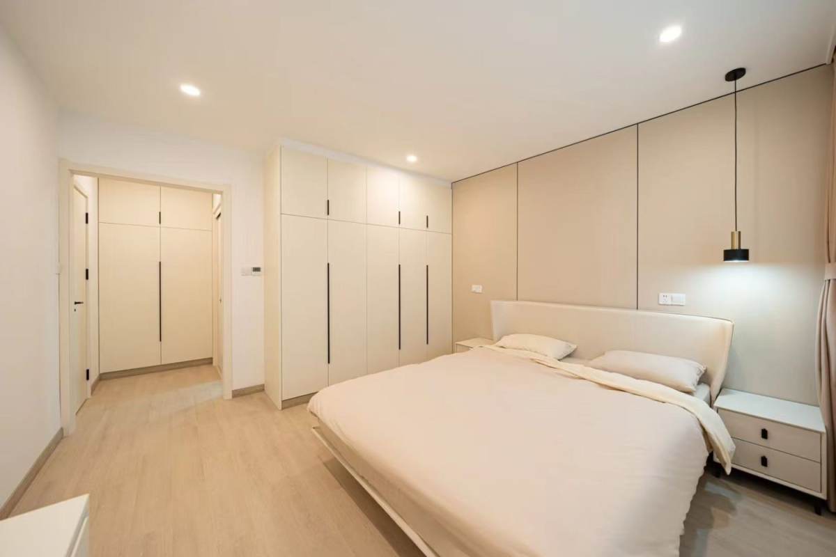 Housing image — Bedroom