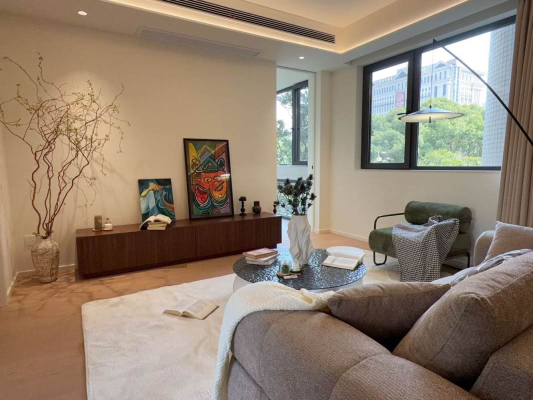 Housing image — Living Room