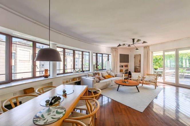 Spacious 2BR Heritage Apartment near Shanghai Library with Green View (L1/L10)