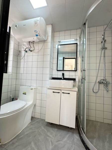 Housing image — Bathroom