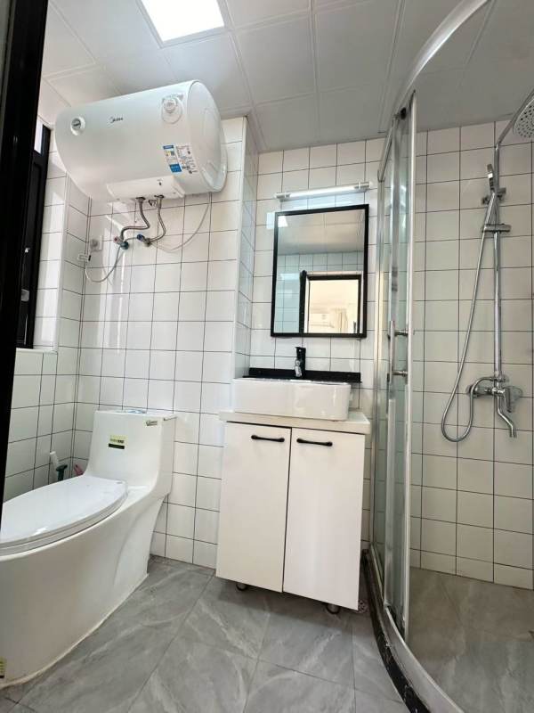 Housing image — Bathroom