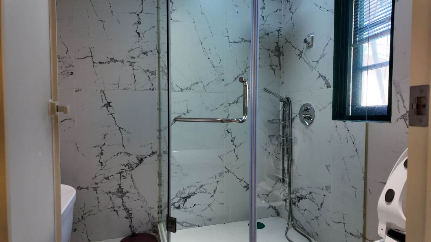 Housing image — Bathroom